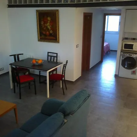 Livingirona Apartment